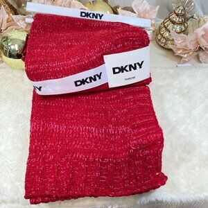 DKNY HARPER Red Pink Super Soft Throw Knitted Blanket Christmas Valentine 50x70
